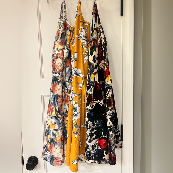 Soprano Sundress Bundle - Picture 2 of 11